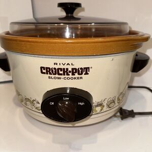 Vintage Rival Brown Crock Pot 5QT Model 3350/2 Plastic Lid Slow Cooker Does Work